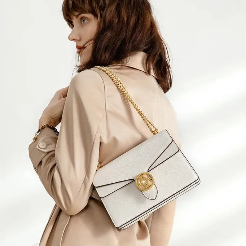 BOLSA-FEMININA-PEQUENA-DE-COURO-LUXURY-04